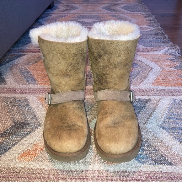 Ugg “Dylyn” distressed classic boot - Picture 5 of 7